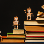 kitap yığınları üzerinde duran sevimli robot figürleri, yapay zekâ okuryazarlığını ve bilgiyle gelişen teknolojiyi simgeleyen konsept görsel